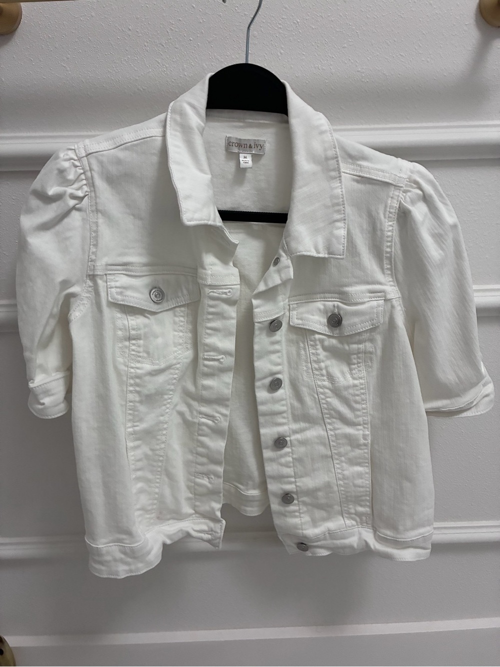 crown & ivy White Short Puff-Sleeve Denim Jacket